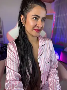 Violetta kim1 online show from May 3, 1:20 am