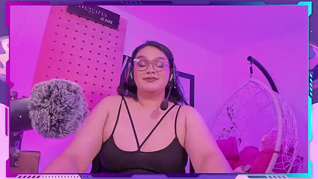 MegariaB online show from July 14, 2:38 am