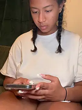 AshleyLoveee online show from July 12, 1:06 am