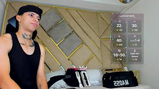 AmberAdams  online show from October 12, 3:47 pm