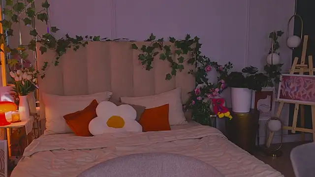 Meow Nancy online show from July 17, 5:34 am
