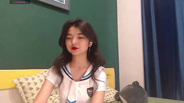 Shy Kira online show from June 14, 9:53 am