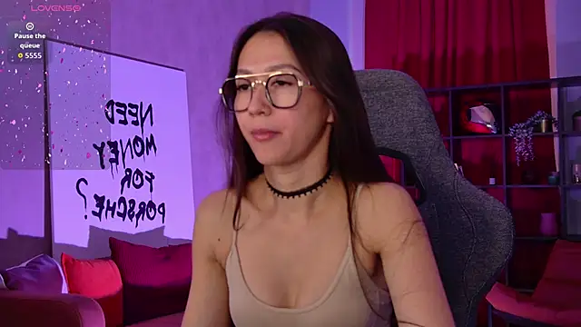 LanaBaker online show from May 4, 2:48 am