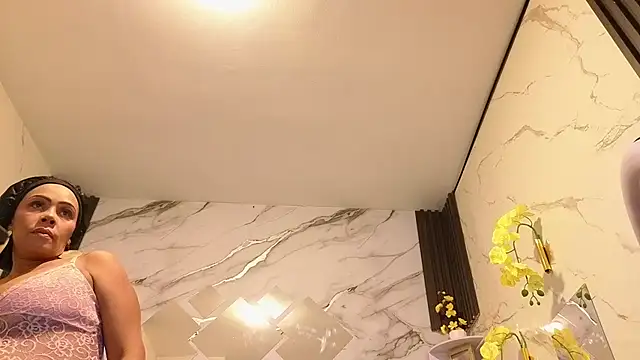 AmberNix online show from July 2, 12:33 pm