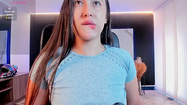 paulina sweett  online show from July 30, 12:17 pm