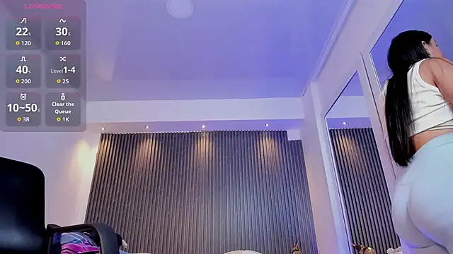 paulina sweett  online show from February 25, 1:20 pm