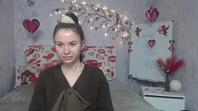 KaraCriegs online show from February 7, 10:13 pm