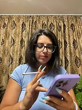 NadiraNoor online show from July 26, 11:34 pm
