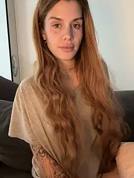 EmiliaCatalina online show from March 16, 8:24 pm