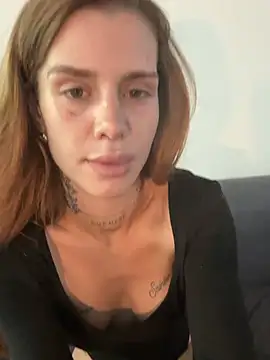 EmiliaCatalina online show from July 21, 6:41 pm