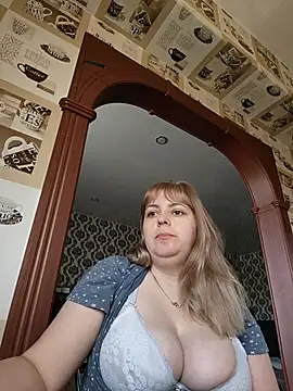 Lady nice cat online show from July 2, 3:17 am
