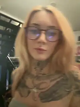 Stella-Kink online show from November 24, 3:14 pm