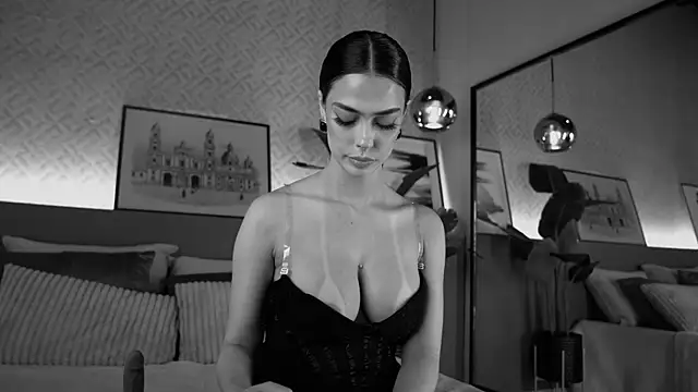 ElleDiane online show from May 30, 2:20 am