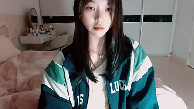 -Lucky Girl online show from April 21, 12:56 pm