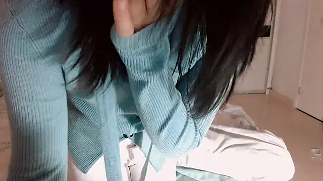 -Lucky Girl online show from November 9, 10:44 am