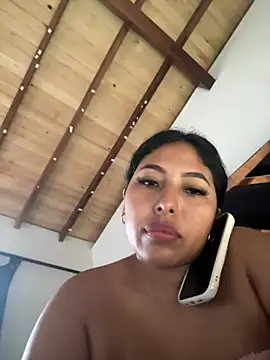 emmyjhonson07 online show from June 8, 1:23 pm