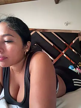 emmyjhonson07 online show from July 3, 12:55 pm