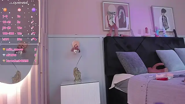 chloe watson  online show from November 4, 7:52 pm