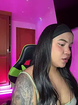 leila 22 online show from August 1, 3:03 pm