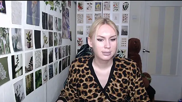 CapriScorpion online show from June 14, 1:11 pm