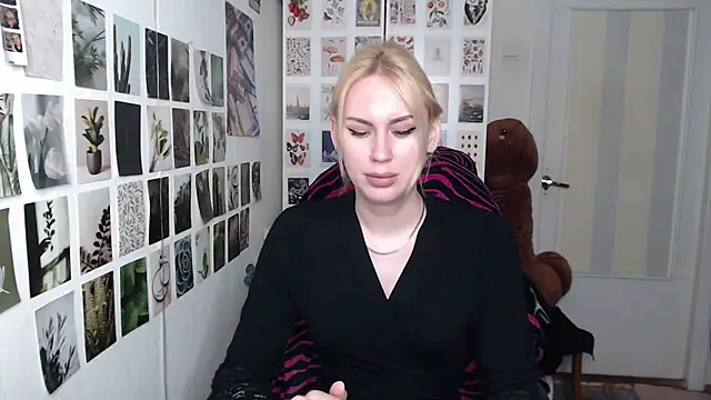 CapriScorpion online show from July 8, 1:24 pm