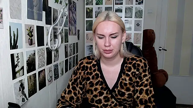 CapriScorpion online show from October 28, 1:50 pm