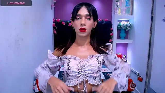 KatrinaQueen1 online show from December 18, 10:47 pm