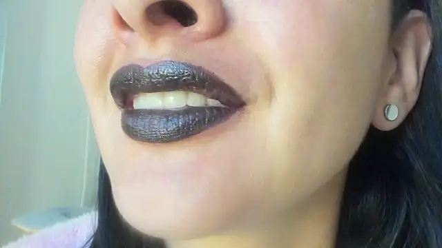 queen fetish online show from July 23, 10:34 am