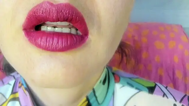queen fetish online show from July 6, 10:42 am
