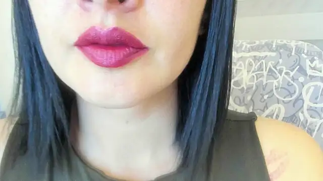 queen fetish online show from July 31, 9:16 pm