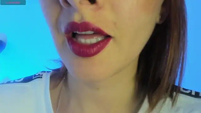 queen fetish online show from May 3, 3:48 pm