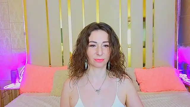 KimmmLi online show from July 10, 6:03 am