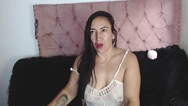 missbella1 online show from May 19, 8:16 pm