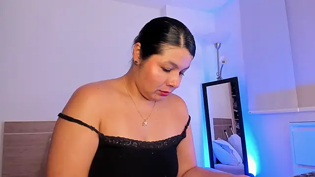 miaa daniels online show from July 28, 12:30 am