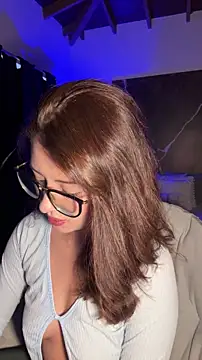 EmaSaenz online show from January 9, 10:03 pm