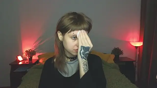 kortny yo online show from October 18, 9:27 pm