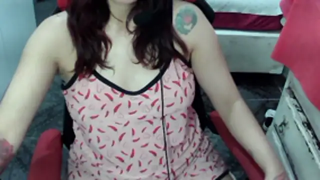 ManuEscarlate13 online show from May 1, 3:43 am