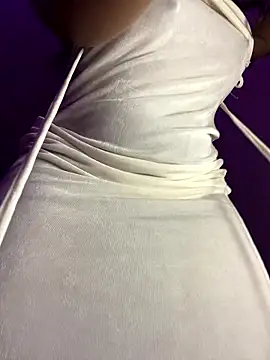 Cherrytowild online show from January 10, 4:33 pm