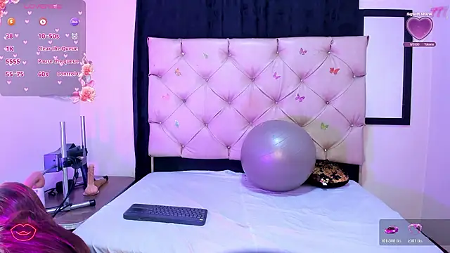 cleopatraa online show from February 12, 10:11 pm