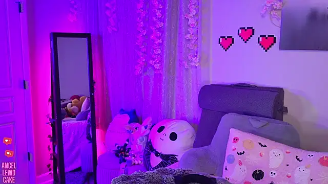 Angel-Lewd-Cake online show from July 5, 8:53 am