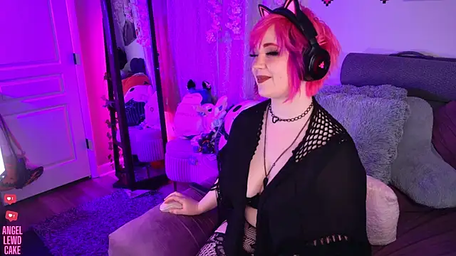 Angel-Lewd-Cake online show from July 24, 9:33 pm