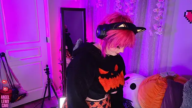 Angel-Lewd-Cake online show from July 25, 9:33 pm