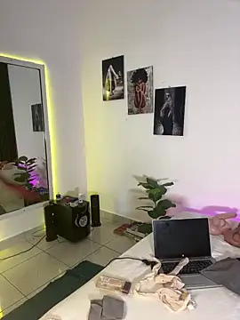 t-Booty risky  online show from March 19, 7:45 am