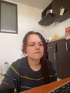 Scarletleon77 online show from April 29, 8:14 pm