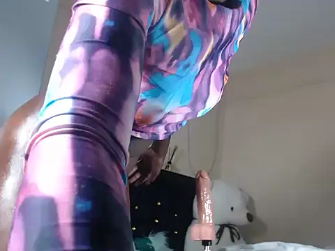 leslie bebby2 online show from October 13, 5:37 pm