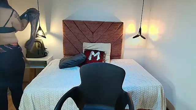 MariamCute  online show from February 25, 7:34 pm