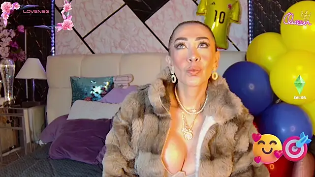 EvelinaGrey online show from July 10, 10:05 am