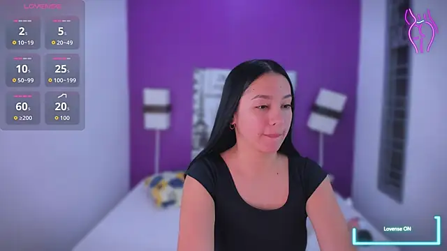 Lila Pinky online show from October 8, 1:04 pm