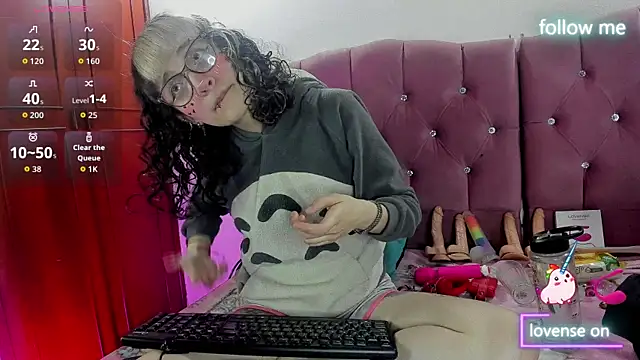 neeko princes online show from October 28, 12:22 pm