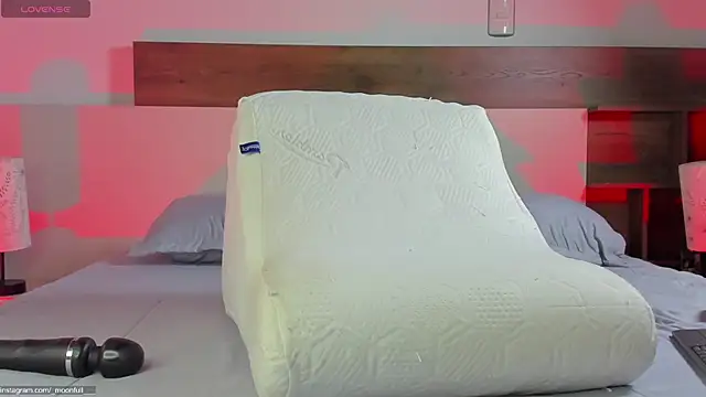  fullmoon online show from December 18, 9:52 pm